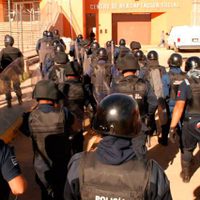 Confiscan armas hechizas y cuadros de la Santa Muerte en penal de Zacatecas
