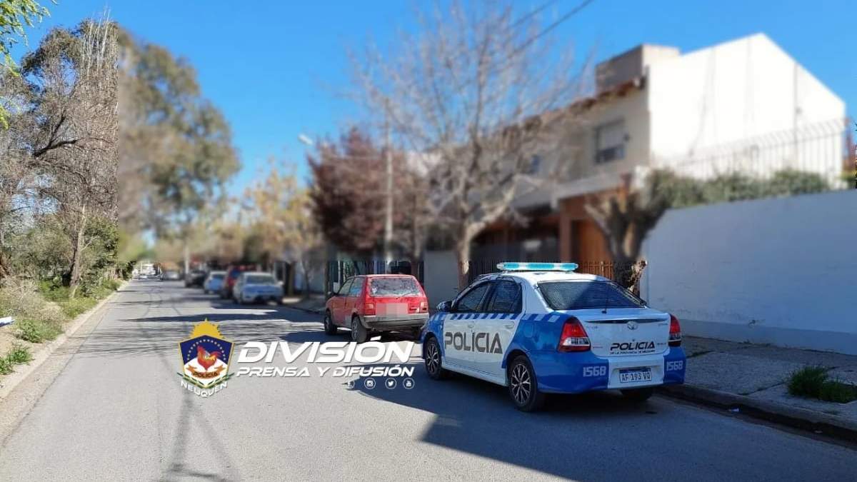 Recuperaron un auto robado en Neuquén. Fuente: (Policía de Neuquén)