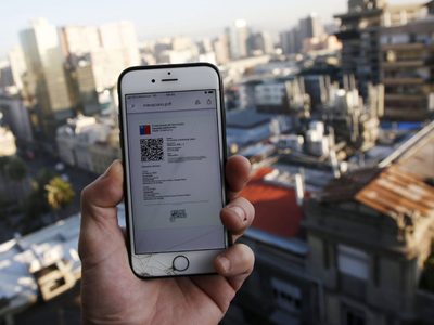 Chile impondrá restricciones a más de un millón de personas por no aplicarse la dosis de refuerzo