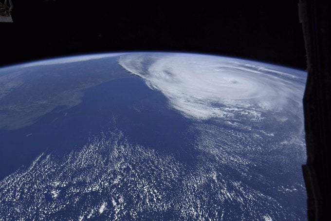 El huracán Ian visto desde la Estación Espacial Internacional