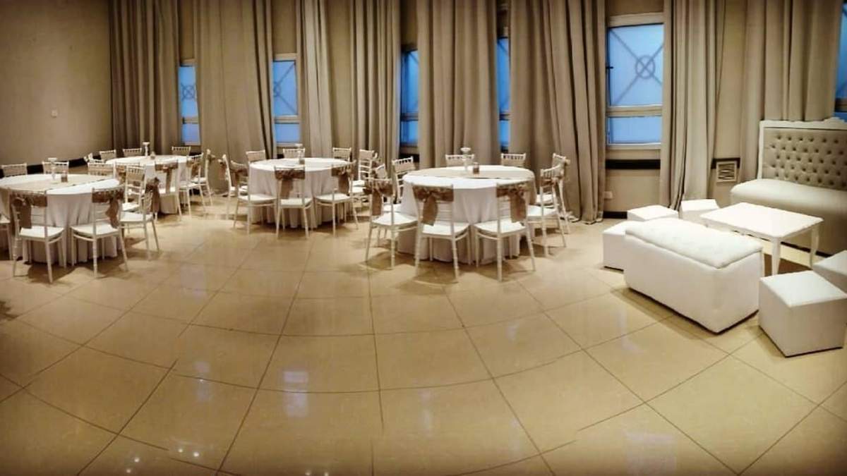 Salón de eventos. Fuente: (Twitter)