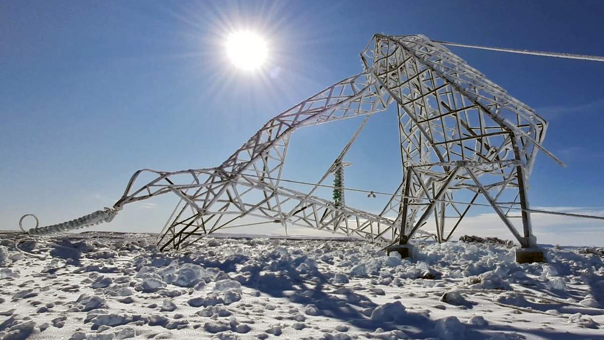 Torres colapsadas en Chubut. Fuente: (Twitter)