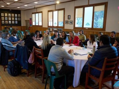 Llancafilo anunció que en septiembre comenzarán las obras en dos escuela de San Martín de los Andes