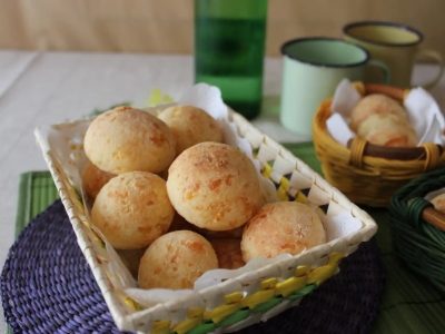 Fácil y riquísimos: la receta de los pancitos de queso que hace Natalia Oreiro con su hijo Atahualpa