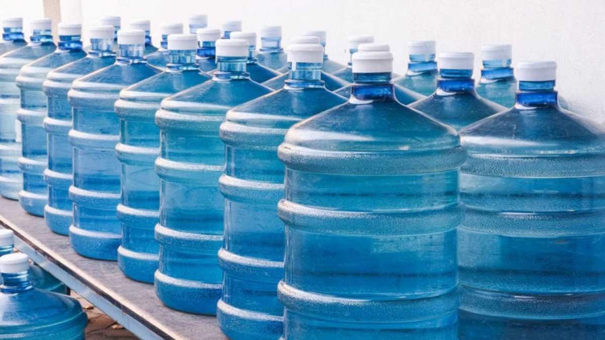 Bidones de agua. Fuente: (Instagram)