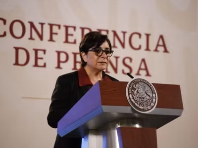 Huracán Lidia toca tierra y Protección Civil despliega protocolo de seguridad