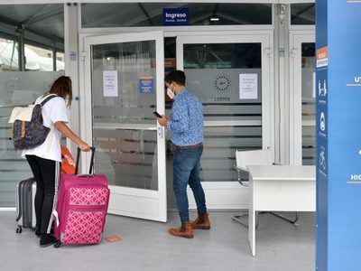 Turismo en pandemia: cuáles son las medidas para ciudadanos argentinos en los destinos más visitados
