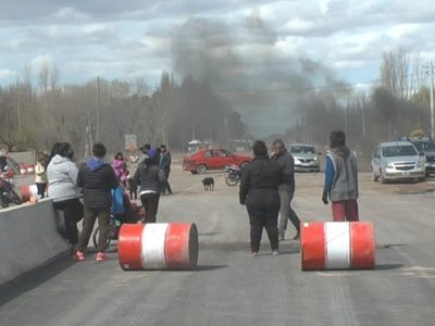 El B° Puente 83 de Cipolletti llegó a un acuerdo con Di Tella