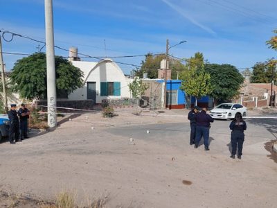 Dos heridos dejó un infernal enfrentamiento a tiros en el barrio Sapere