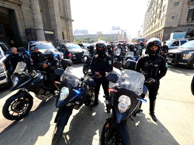 Policía resulta herido al explotarle un artefacto durante una revisión vehicular en Tonalá