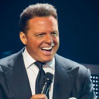 "¡Éste no es Luismi!" Los fanáticos se dieron cuenta que... ¿el cantante mandó a un doble? ¡Ups!