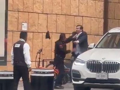Captan pelea entre policía y automovilista en Polanco (Video)