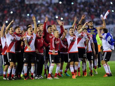 Algunos hinchas se ilusionan: el exjugador de River que quedará libre y podría volver al club