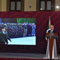 AMLO pide a la oposición agruparse como pidió Calderón: "que definan si será Claudio el dirigente"