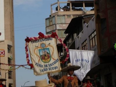 Paseo del pendón luce desangelado por miedo de la gente ante la violencia criminal en Chilpancingo