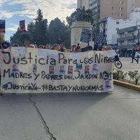 Padres y madres de los jardines infantiles se movilizaron para exigir justicia