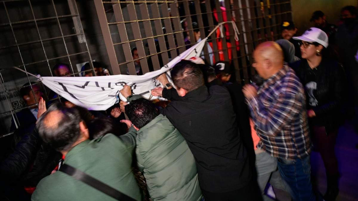 Trabajadores del PJF cerraron el edificio sede del Consejo de la Judicatura Federal