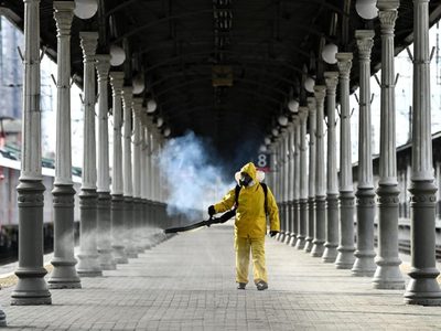 Rusia se encierra por la ola mortal del coronavirus: nuevos máximos de contagios y muertes