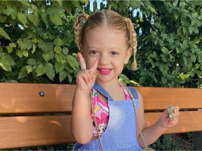 Conquista corazones: Emma, la hija de Eva Anderson, y el video que dejaría en claro su carisma único