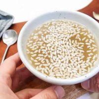 Con pocos ingredientes: el ponche de arroz coreano que es bueno para la digestión