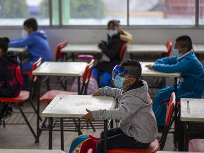 Estudiantes mexicanos “reprobados” en la prueba PISA; exhiben rezago educativo