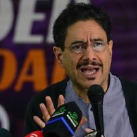 Colombia: Cepeda llama “apátrida” a De la Espriella por alentar el intervencionismo de Trump