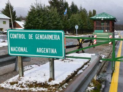 Oficial: habilitaron dos pasos internacionales y dos aeropuertos en Neuquén