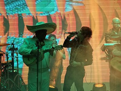 Versátil “00:00 Tour” de Siddhartha en el Palacio de los Deportes