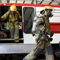 Neuquén oficializó la compra de nuevos equipos para las dotaciones de bomberos
