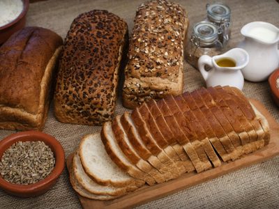 Pan de lino keto: bajo en calorías y súper fácil de hacer en casa para armar tus próximas tostadas