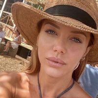 Los tops más originales que Evangelina Anderson elige para entrenar