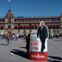 El 'me canso ganso” arranca carcajadas en el AMLO Fest del Zócalo (Videos)