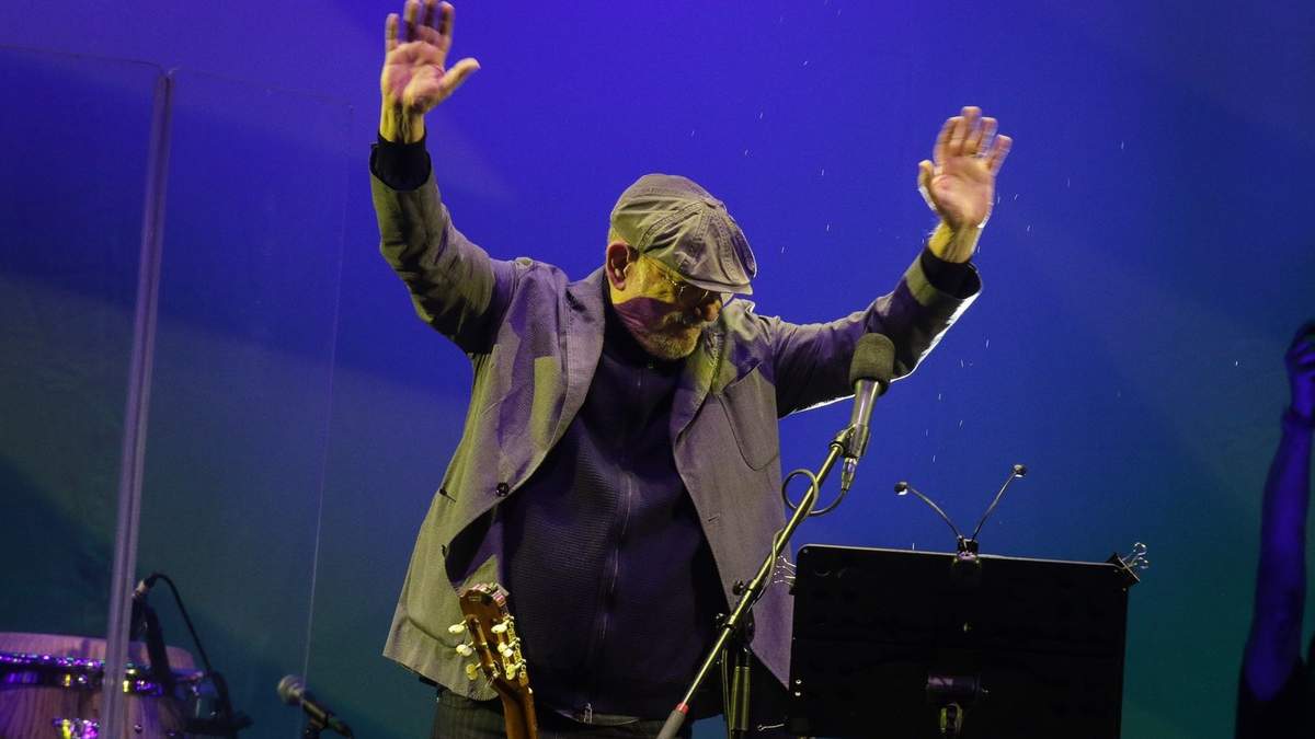 El trovador cubano, Silvio Rodríguez en el Zócalo capitalino