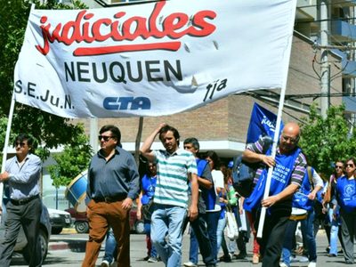 Qué exigen: sigue el paro XXL de judiciales neuquinos