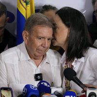 Oposición venezolana desconoce resultados del CNE y proclama a González Urrutia presidente electo