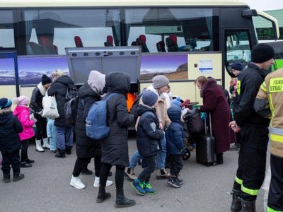 Unicef y Acnur piden proteger a menores que huyen del conflicto en Ucrania