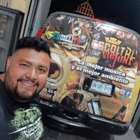 Vocalista de banda, entre los asesinados durante ataque en cancha de futbol en Silao