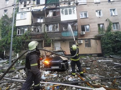 Ataques rusos en Ucrania matan a cuatro personas y hieren a más de dos docenas