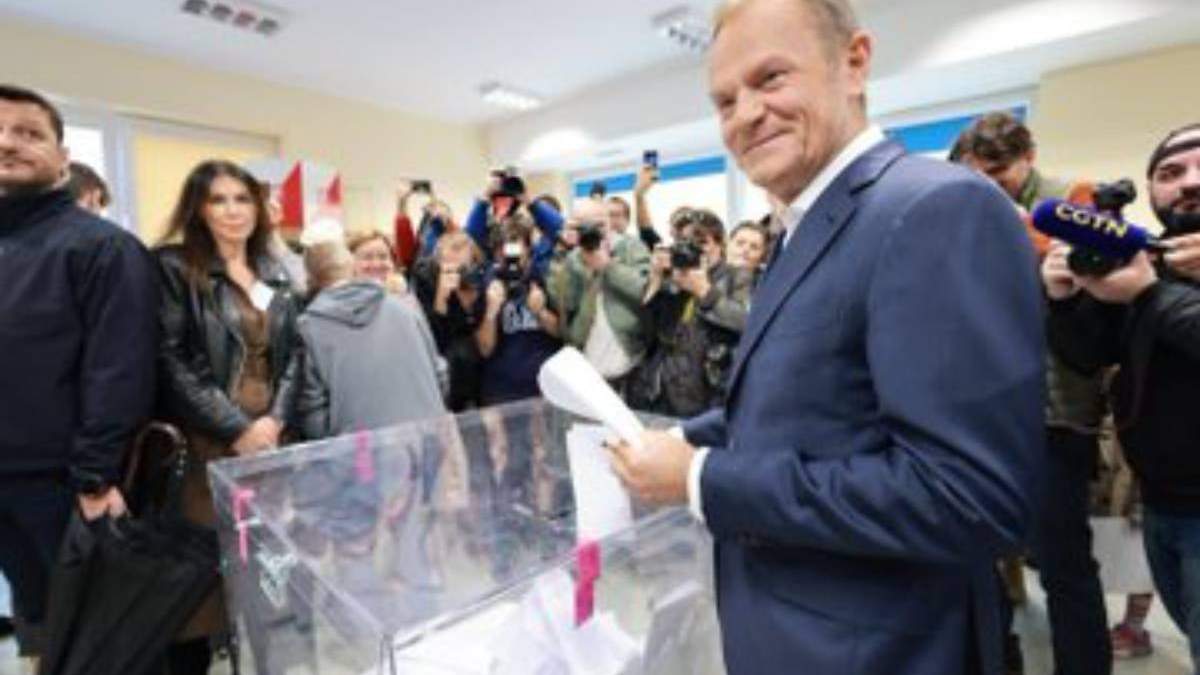 El líder de la oposición polaca, Donald Tusk