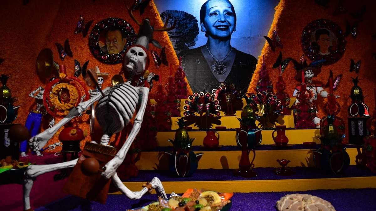 La "Ofrenda a nuestros antepasados. Parque Aztlán", inaugurada este jueves