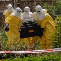 Trabajadores médicos y grupos piden ayuda urgente por brote de ébola en el Congo