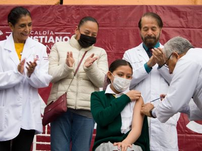 CDMX aplicará vacunas contra VPH en secundarias hasta el 9 de diciembre