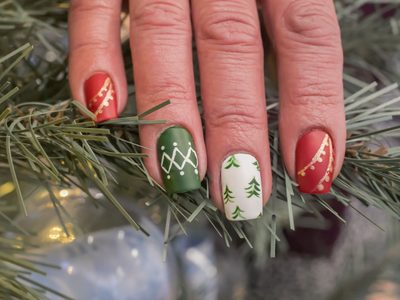 Nail Art: comenzá diciembre con estos hermosos diseños de uñas inspirados en el árbol de Navidad