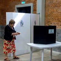 Uruguay decide en las urnas entre el retorno de la izquierda o la continuidad