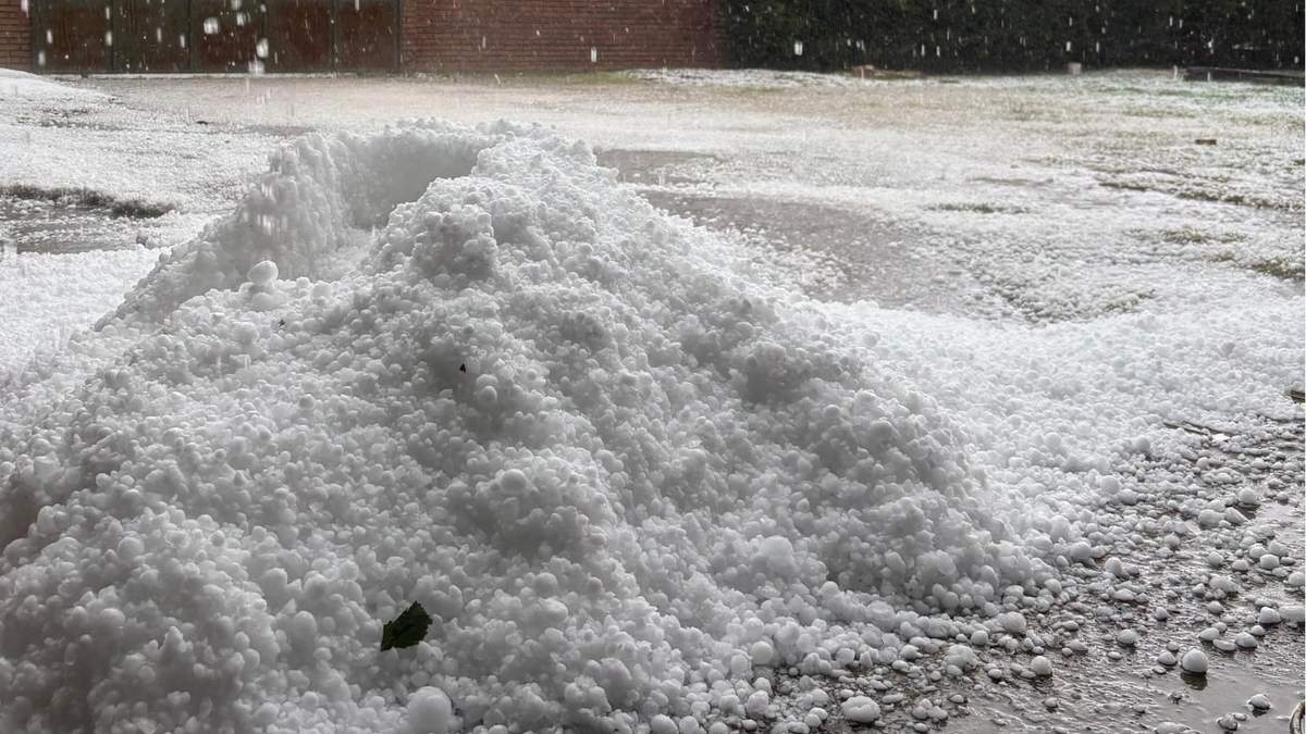Una fuerte tormenta con granizo azotó Real del Padre