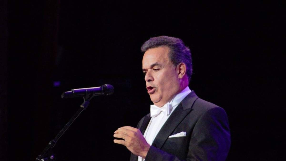 El tenor Fernando de la Mora