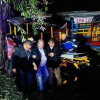 Treinta personas se quedan varadas en una trajinera en Xochimilco (Video)