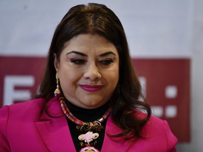 Clara Brugada se somete a una cirugía de cadera
