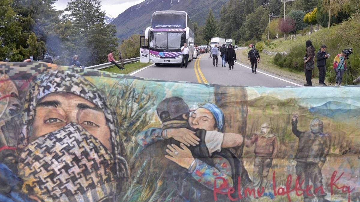 Corte de ruta de la comunidad Mapuche en Villa Mascardi. Fuente: (Twitter)