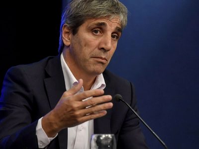 A qué hora habla Luis Caputo y cuáles son las medidas económicas que podría anunciar